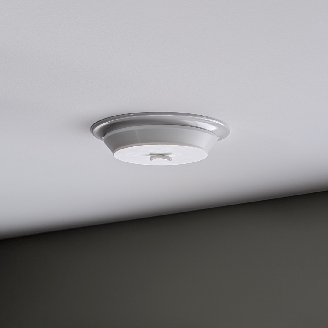 Round Ceiling Vent Covers with Integrated Sealing Technology Through Hole Friction Mounting